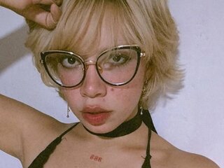 AmelieMari camshow anal live