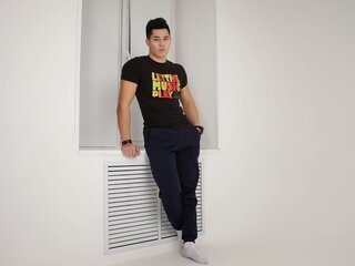 BruceGymBoy cam adult recorded