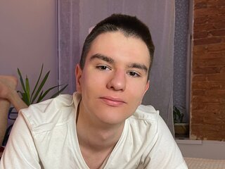 JamesHizer cam photos show