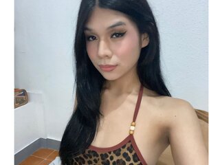 KyliHudson toy online video