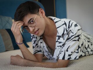 LucasAsh pictures shows ass