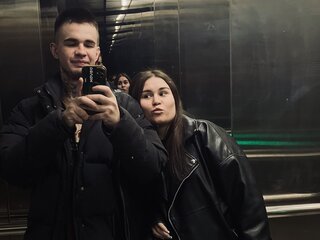 SatieBrenden pussy live amateur